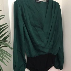 NWOT- body suit blouse
